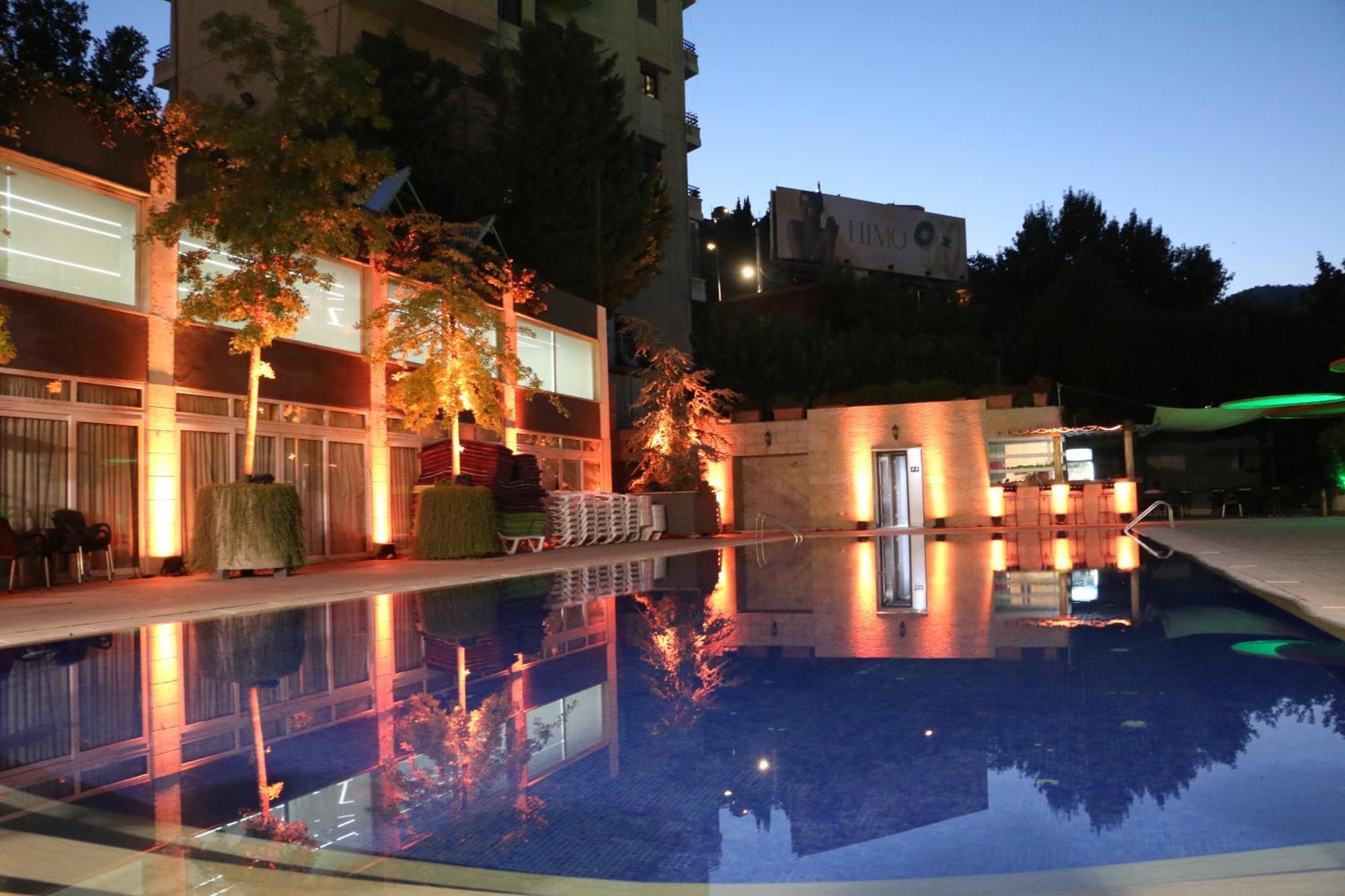 Grand Kadri Hotel - History Marked By Cristal Lebanon Zahlé Buitenkant foto